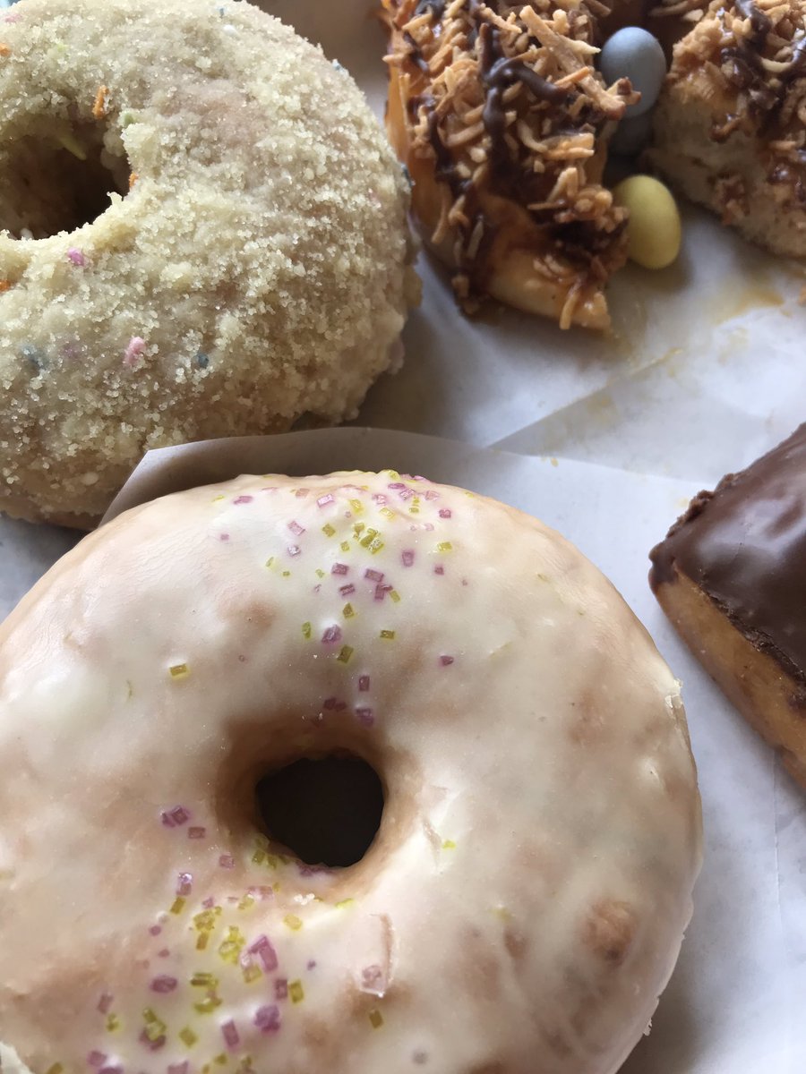 MarleneTromp's tweet image. I’ve been thinking about the sweets I’ll meet again back in #Boise. #Chip #GuruDonuts