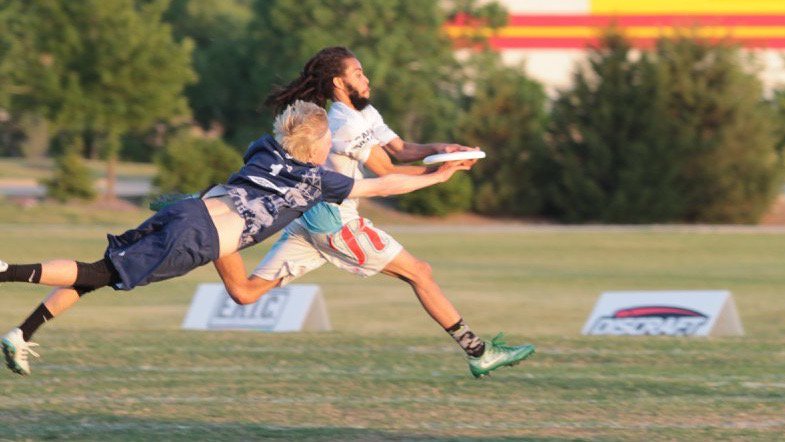 Dallas_Legion's tweet image. Faster than a speeding bullet, always taking on the tough match ups, our very own Griffin (@griffincm2) was nominated for a Donovan out of Spring Hill College. @SHCUltimate 

Congrats to @tbieda for winning this week’s raffle!