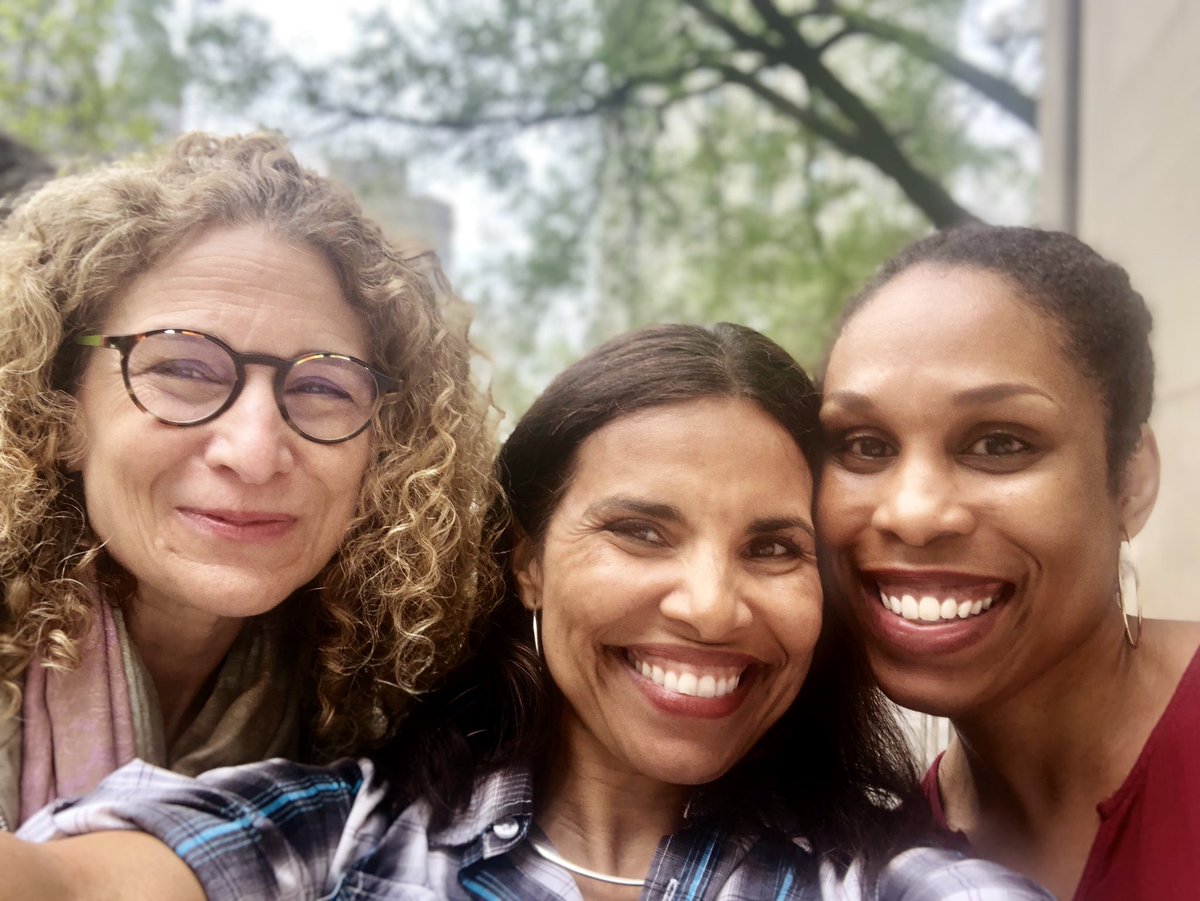 DrRiveraMindt's tweet photo. #MarchForScience #NYC closes w/ powerful talks on:
-evidence-based policies in #HIV by @DrOniBee
-#diversity in #science by @AnthGeek
-evidenced-based Rx for addiction + #MedicalCannabis
#Science + #Justice #WomenInSTEM #URMsInSTEM @MontefioreNYC @dr_uche_bee @nyuniversity https://t.co/DdrFC73OuM