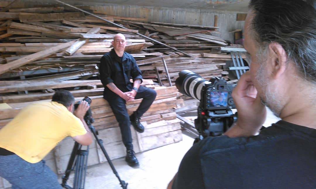 MetalExtremoVe's tweet photo. Hoy sábado 4 de mayo de 2019 el equipo de #MetalExtremoVzlaLaPelicula primer documental sobre los orígenes de la música extrema en  el país tuvo el inmenso placer de entrevistar a Carlos Sánchez vocalista de la banda de culto @Krueger_band #Venezuela #DeathMetal https://t.co/yqnZZzCoKj