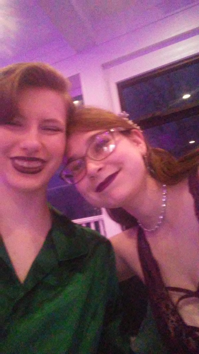 GypsyNightowl7's tweet photo. #WeBoProm2019 going great so far!!! https://t.co/ZHQmbYkXL7