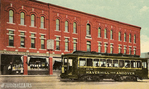 bellairsia's tweet photo. One wonders if #JohnBellairs ever saw an old "#Haverhill #Andover" #trolley somewhere around town?

#TrolleyToYesterday https://t.co/Av2v4TCLMR