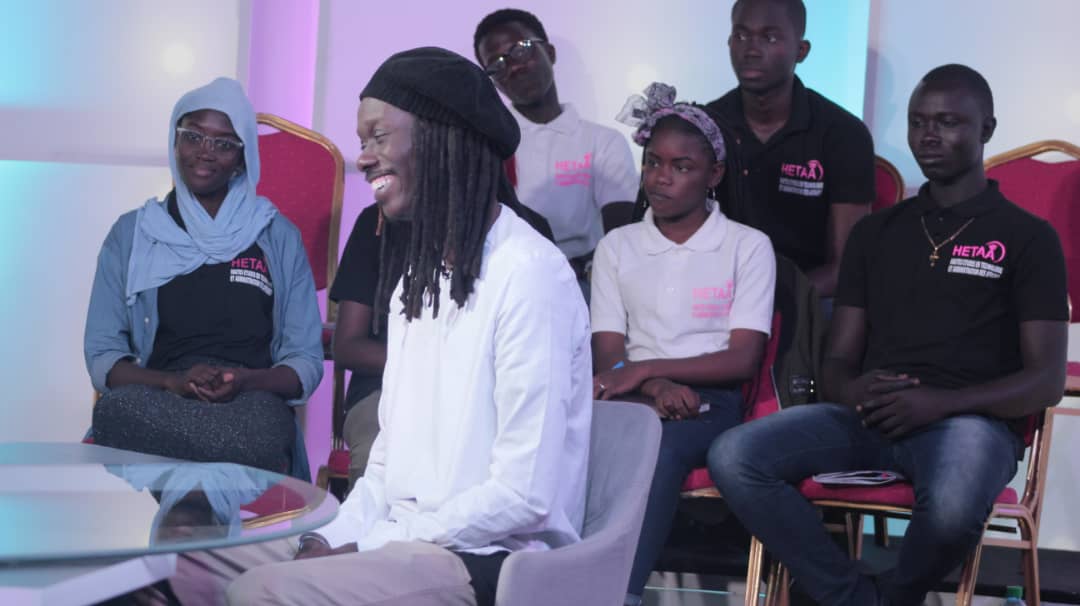 PPSthewritah's tweet photo. Hi la famille ❤
Je serai l'un des invités du "Grand Soir" ce dimanche à 22h sur la @RTS1_Senegal 😉

#Madeingalsen🇸🇳 #PPS #Thewritah #Idsn #Rapgalsen #Galsengenius #Africa #Senegal #Music #Deadshot #LCSY #Kebetu https://t.co/PYYGGQ4oJT