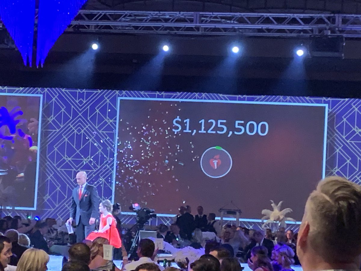 MidgeEpstein's tweet photo. #OpenYourHeart appeal at @AHA_Dallas #CotesduCoeur!! Thank you to our generous supporters! https://t.co/NgxAmVSfT0