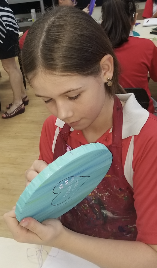 4Loughton's tweet photo. Embroidery is very calming and relaxing. The grade 6 students have enjoyed working with thread to create their designs on canvas.
#tismaco @TISMacao https://t.co/lnBjPSVcLV