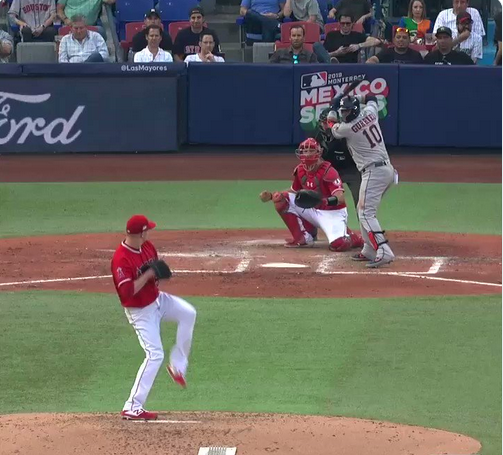 AnguloSpors's tweet photo. #MexicoSeries De un solo lado fue el juego en el @PalacioSultan #Monterrey. Los @astros hicieron trizas la serpentina de @Angels para ganar 14-2. ¡Este domingo podremos ver a Justin Verlander en la lomita! #Saltillo #Monclova @MLB @MLB_Mexico https://t.co/peF29BYh2m