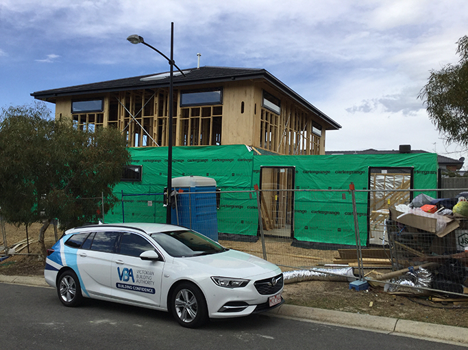 VicBuilding's tweet photo. Our inspectors are visiting building sites in #Ballarat this week as part of the latest #BuildAware inspections and education campaign. Look for us with @WorkSafe_Vic, @EPA_Victoria, @EnergySafeVic and @consumervic. https://t.co/IYAzUWZ0qb