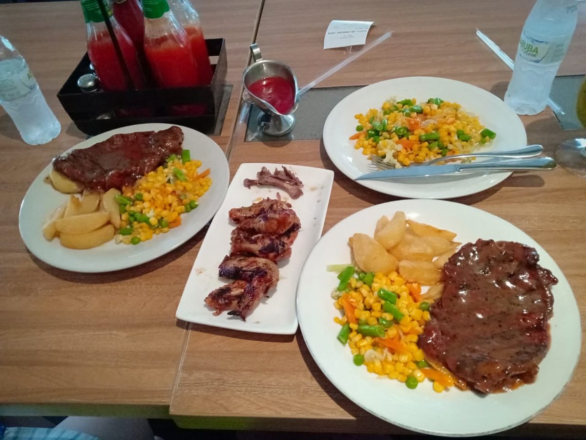 OgbuefiKris's tweet photo. ❤️Thanks for getting me to take one of my favorite sirloin steaks New Zealand Sirloins!!! Was great 👍🏽 🔥🔥 https://t.co/vX2z4F2QDI