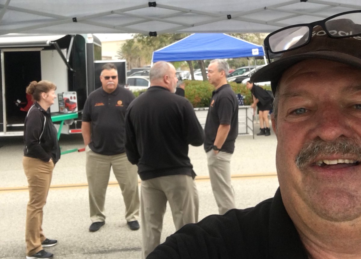 Exhausted but feeling good about today’s Simi Valley Street Fair - we were able not only promote Monte Vista, but all of our schools in our district. And we probably passed out to close to 500 vegetable seedlings..