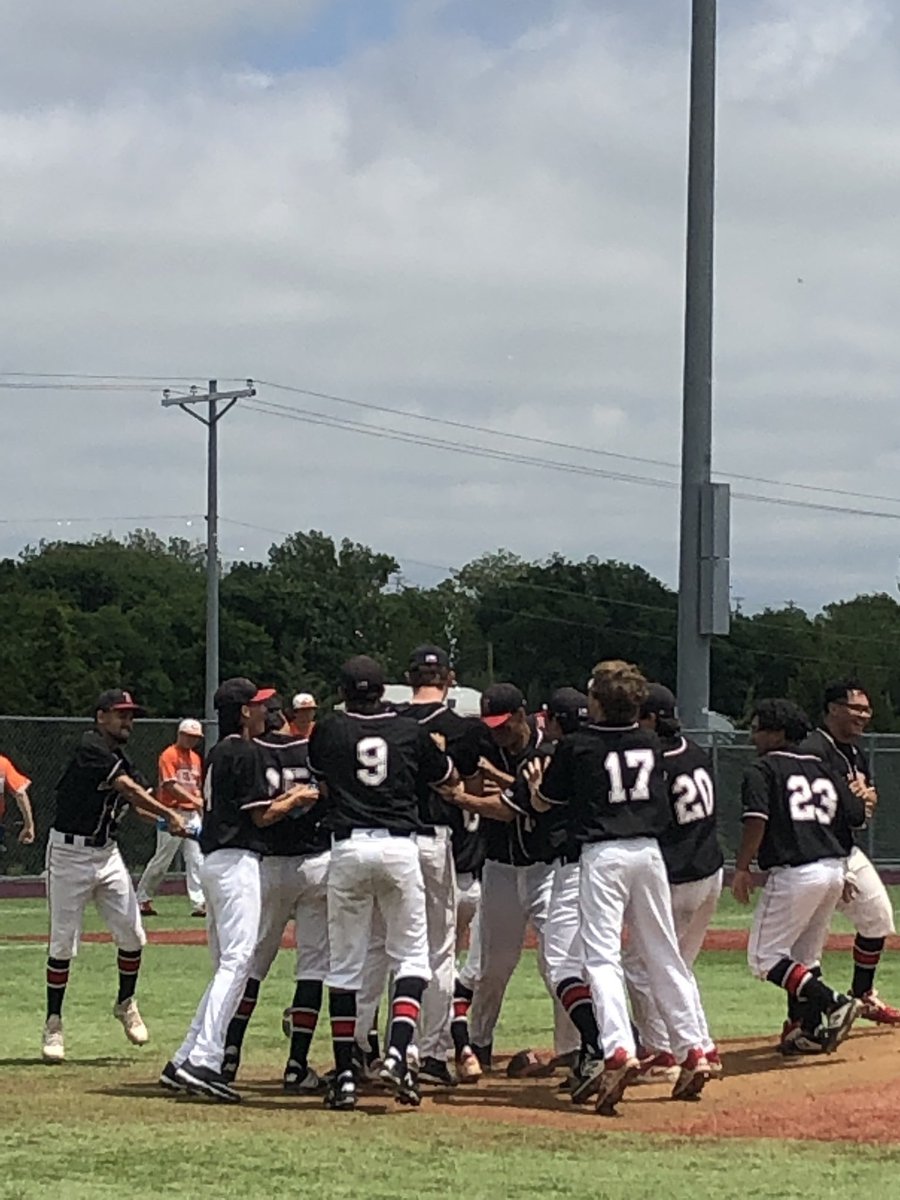 dallasathletics's tweet photo. Bi-District Champions! Hillcrest. Congratulations @crestbaseball_ #areanext @hs_hillcrest https://t.co/CM6ei8FlnX