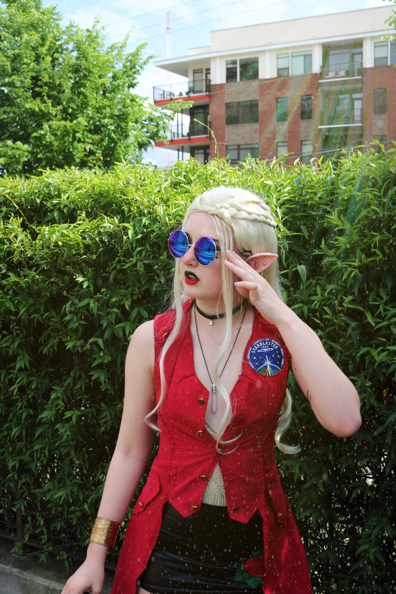 _galacticghost's tweet photo. “I did this world and kind of… crush it so I guess I’m excited for opportunities expand the ol’ brand.” #TheAdventureZone #lup #luptaako #cosplay @TheZoneCast https://t.co/tsk0rRZZz5