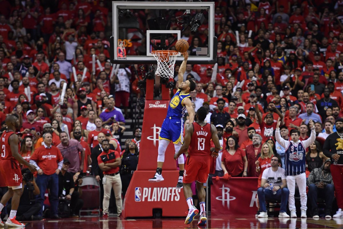 【影片】戰犯級表現!柯瑞無人防守灌籃被籃筐火鍋,歐肥第一時間在Twitter發聲了!-黑特籃球-NBA新聞影音圖片分享社區