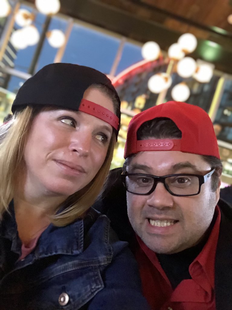 blondieBrenner's tweet image. Supporting @MSedWith mini gala @CentralSocial 
Got ourselves spin classes with @Spinunity and massages @optimizephysio 

#ihatems 
#datanight