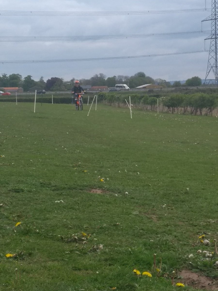 MTB riders are warming up, dual slalom to begin soon #roses2019
