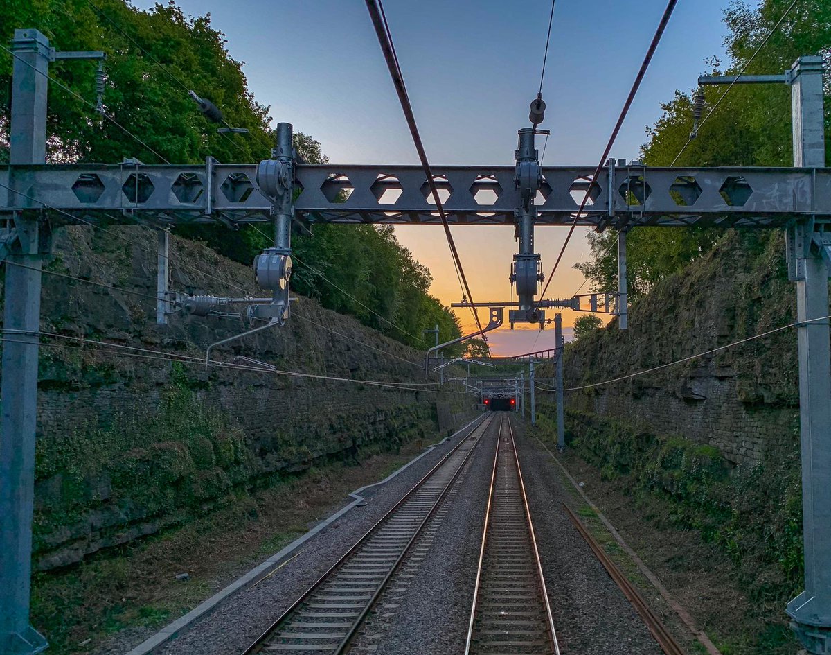 FurrerFreyGB's tweet photo. Approach to Severn Tunnel this weekend. https://t.co/QIuJ7RApfb