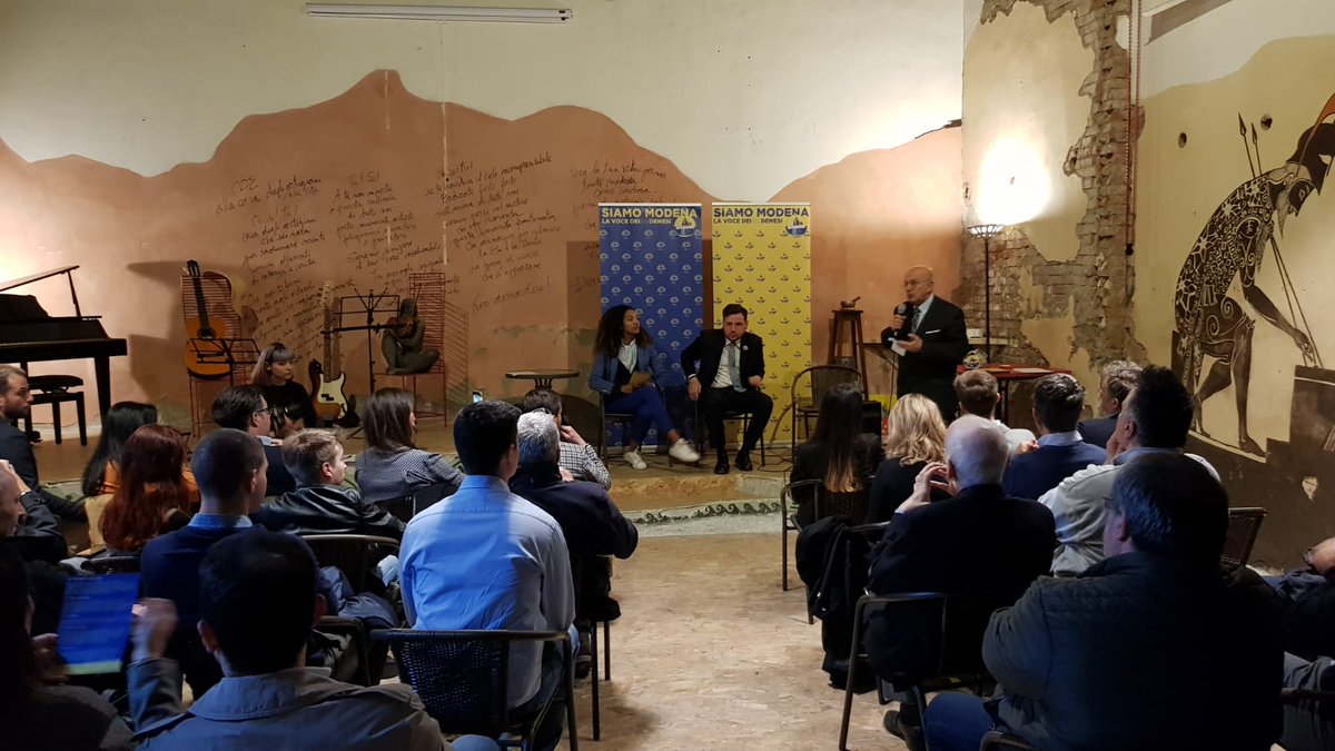 StefanoPrampol1's tweet photo. #Modena, questa mattina presso artigiani della vita via Scanaroli. Con la gente, tra la gente per ascoltare e capire, raccogliere idee e suggerimenti. La voglia di cambiamento è molta. Andiamo avanti. #prampolinisindaco
@lucabagnoli1962 @LegaNordModena @MazzacuratiFI @ModenaSiamo https://t.co/K3T8NIfDHM