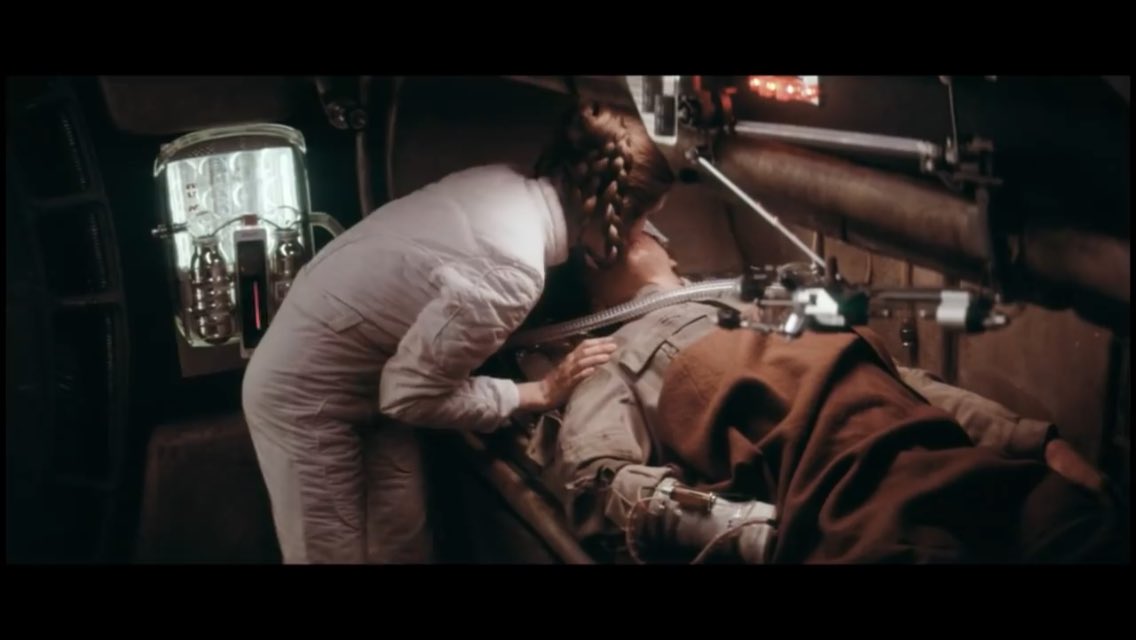 marimarcta's tweet photo. @HamillHimself #Innocestuous 😇 deleted scene https://t.co/PjLzfwOkOO