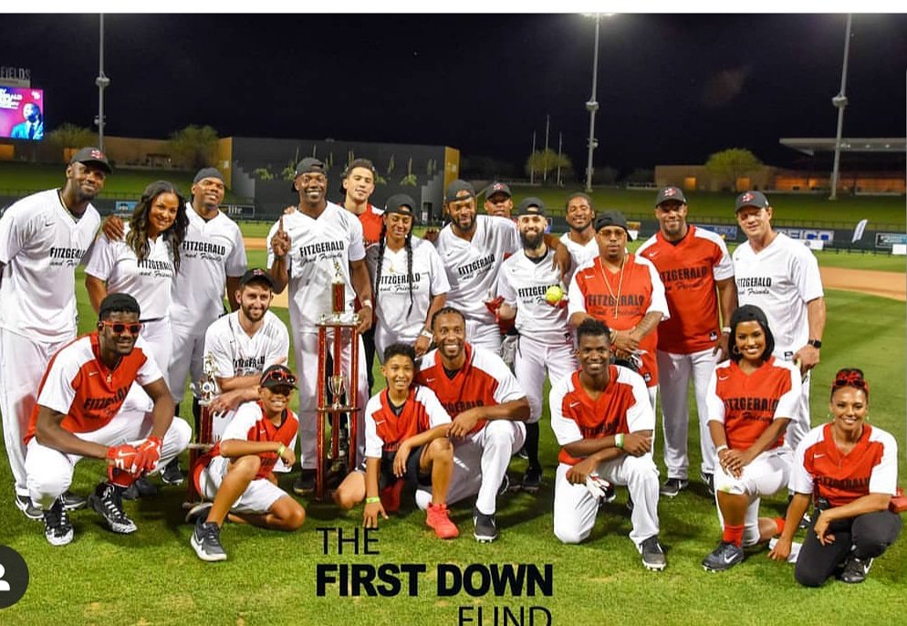 SUPERSNAKE1's tweet photo. Man last week at this time we was getting the party started at @LarryFitzgerald softball #FirstDownFund https://t.co/guftZSGfTk
