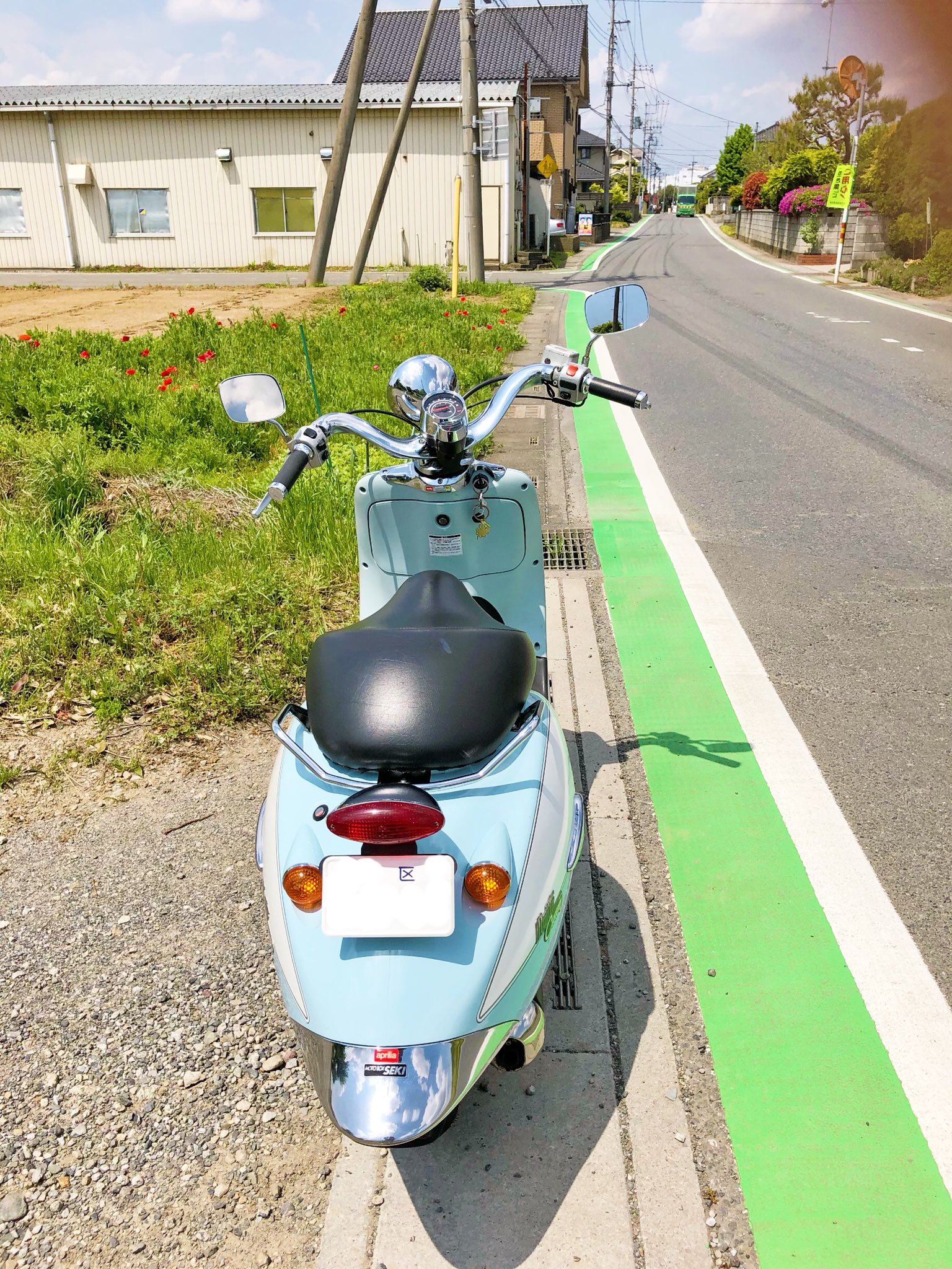 大島 直也 なおヤン على تويتر ミニ四駆専用と言いながら 愛車を披露したくなったので 載せました イタリアのスクーター アプリリア モヒート カスタム 天気もいいので 群馬県の渋川へツーリング ツーリング スクーター アプリリア モヒートカスタム