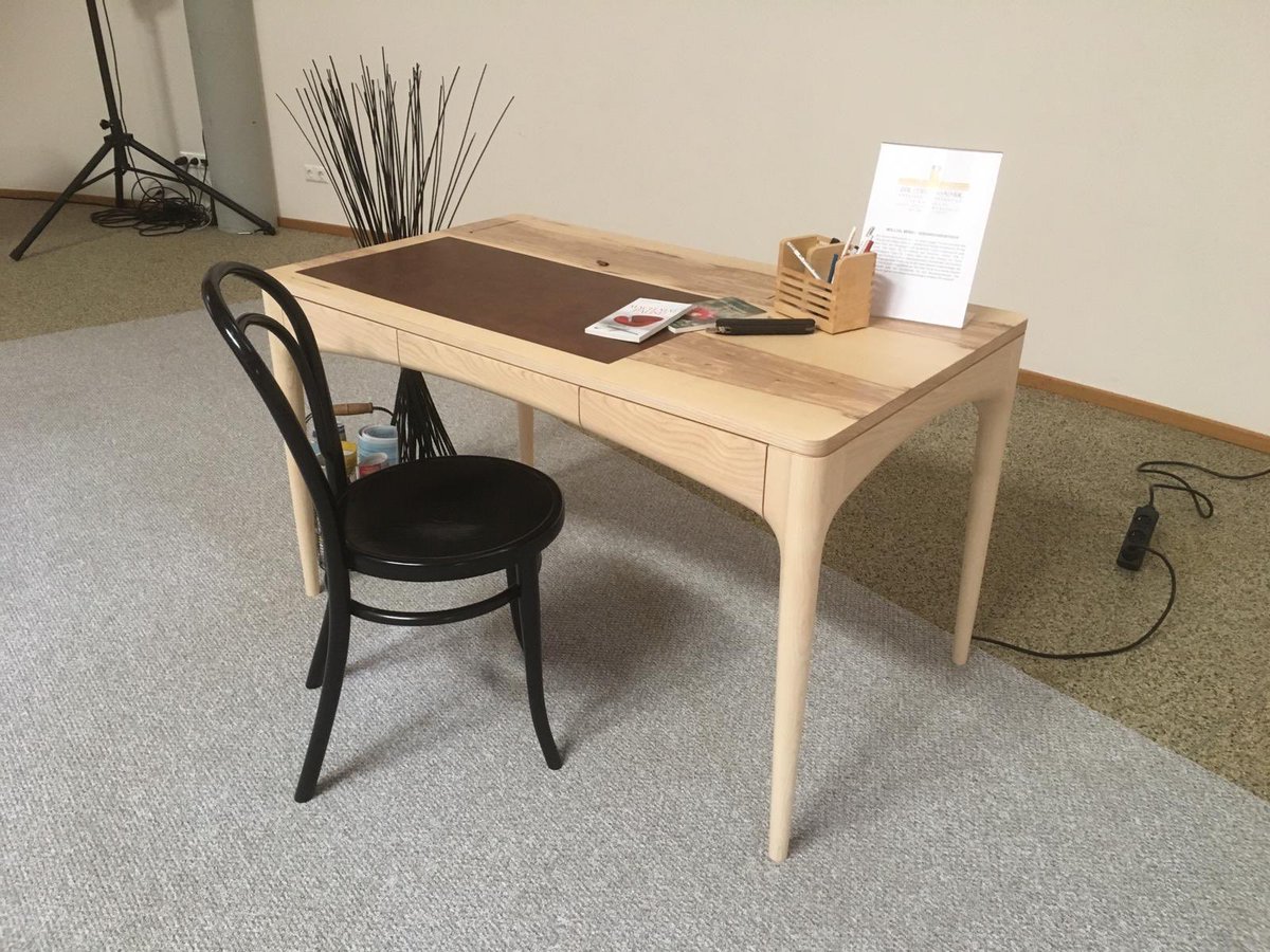 molltal's tweet photo. Mölltal Möbel Award 19. Ausstellung der Siegerdesign in Mallnitz #Designmöbel #Massivholzmöbel #Lärchenholz #Mölltal https://t.co/RczLgGYSUs