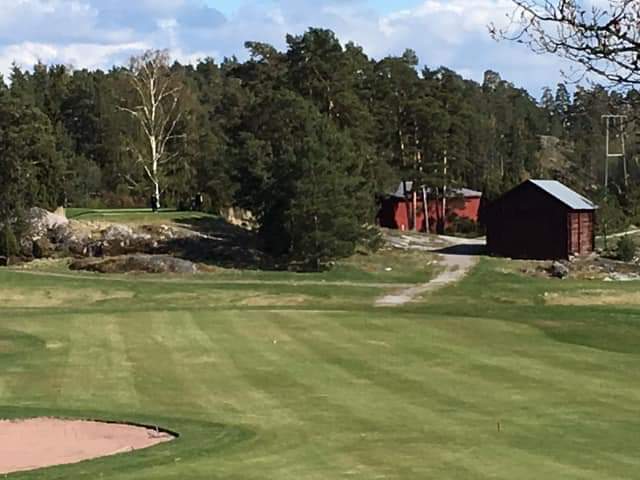 NaistenpankkiTu's tweet photo. #NaistenPankkiOpen on käynnistämässä kisakauttaan aurinkoisessa @KultarResort ⛳️☀️ Seuraava kisa pidetään Nokia River Golfissa 25.5, ilmoittautuminen on alkanut!
#NaistenPankki #Naantali #GolfaaNaiselleAmmatti https://t.co/fMy99Sp3tC