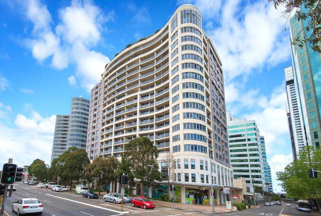 SheadProperty's tweet image. Retail shop opportunity | Holding a prominent frontage facing the Pacific Highway, the key arterial road linking Chatswood to North Sydney and the Sydney CBD 🙌🙋‍♀️

Shop 4, 809 Pacific Highway, CHATSWOOD

Contact:
Rick Sombroek
📱0412 280 181
Henry Farrell
📱0468 868 573