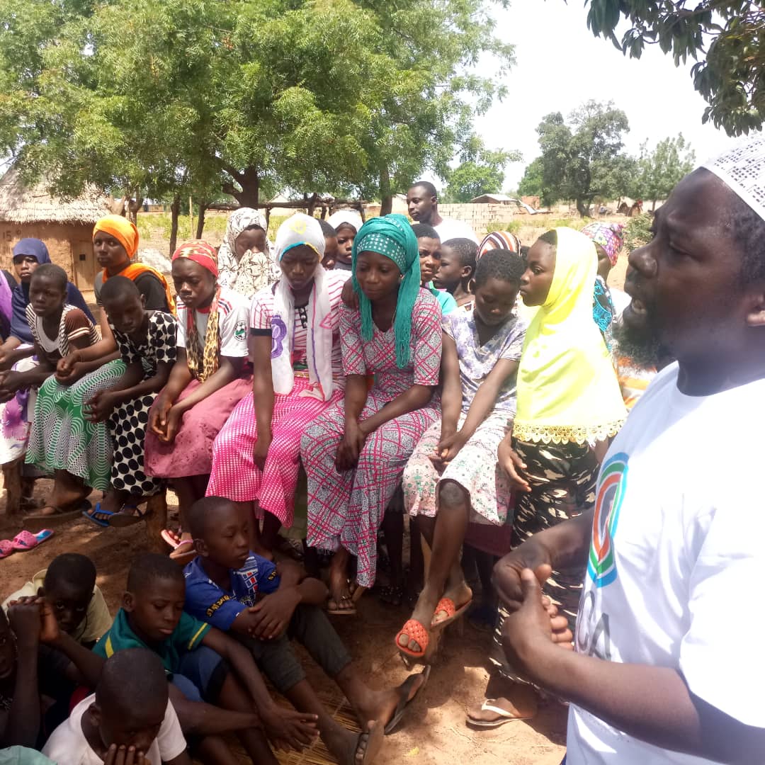 gacaghana's tweet photo. Child protection officers engaged with community members of Dundo &amp; Nyamkpala in the Northern Region. The officers engaged them on promoting child protection as well as adolescent health and protection. #GACA  @MoGCSP_Ghana @ChildMarriageGh @norsaac https://t.co/Ma8uawJxFj