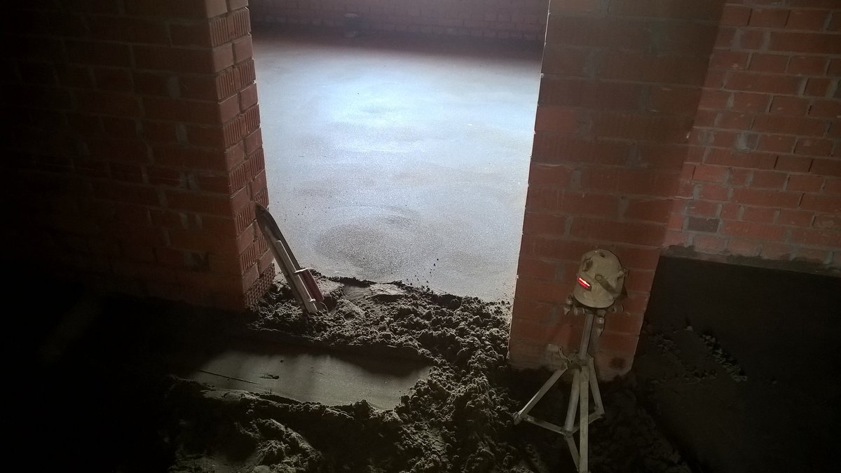 IntLive's tweet image. Нужны идеально ровные полы под любое покрытие в доме, новостройке или вторичке?
Полусухая стяжка пола за 1 день в: Москве, Рязани, Егорьевске, Коломне, Луховицах, Озерах, Куровском, Ступино, Зарайске, Воскресенске, Домодедово, Дубне, Московской и Рязанской областях.