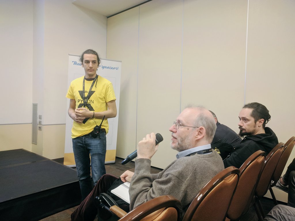 Bryce Verdier @bryceverdier speaks about 'Using Vault to better protect your secrets' at #PyConX in #Florence 🇮🇹
#Python #secretsmanagement #encryptionasaservice #privilegedaccess #PyCon2019 #Pycon
CC @HashiCorp @pyconit @pycon