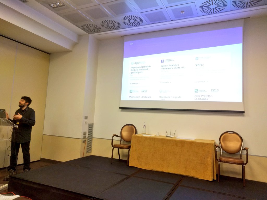 pauloxnet's tweet photo. Roberto Polli @ioggstream speaks about "Using OpenAPI (and Python) to standardize a Country's API ecosystem" at #PyConX in #Florence 🇮🇹
#Python #PyCon2019 #PyCon #API #OpenAPI #REST #RESTful #Government
CC @pyconit @pycon @teamdigitaleIT @_tomchristie @OpenApiSpec @Palazzo_Chigi https://t.co/lobF7nvMGi