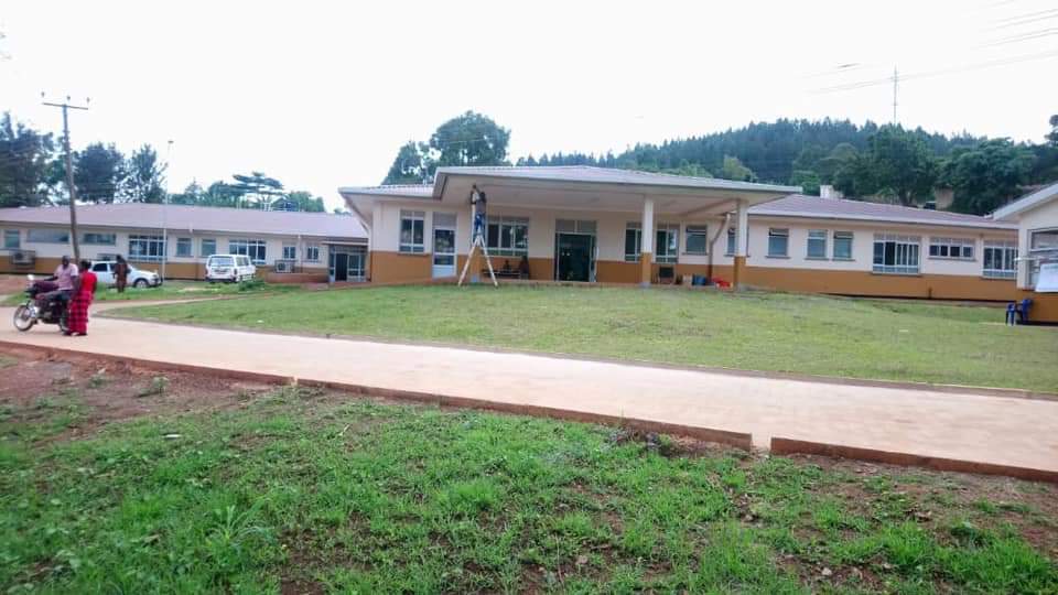 baganzig's tweet photo. It's very unfortunate that the media houses that reported about the poor state of this hospital won't inform the public about it's current state. #Biasedreporting practice Journalism for a purpose @DianaAtwine @Tybisa @KiryowaKk @FrankTumwebazek https://t.co/43DDNAbyp6