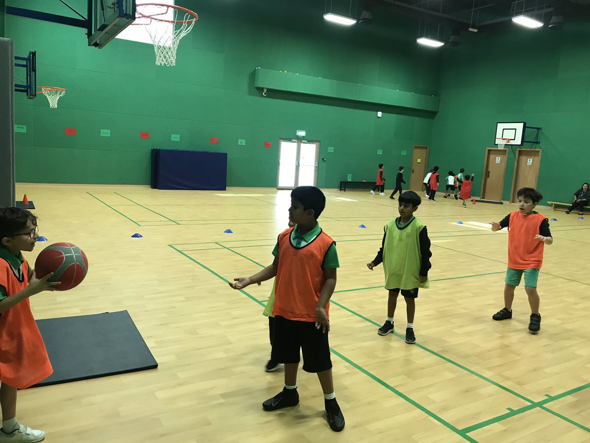 Pre #RamadanKareem fun with Year 3 this morning 🏀
