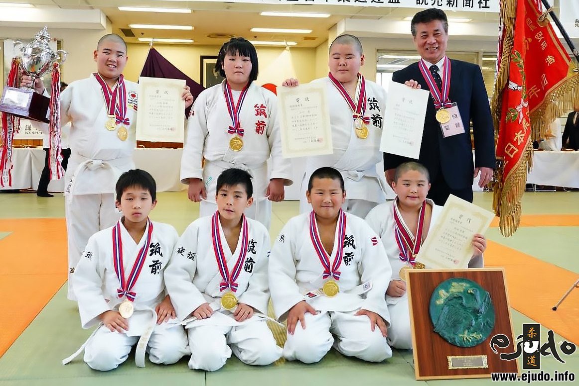 ট ইট র Ejudo編集長 古田 英毅 第39回全国少年柔道大会 上位入賞者 1 2 優 勝 筑前町スポーツ少年団夜須柔道部 福岡 準優勝 桜木柔道クラブ 熊本 第三位 東海少年柔道教室 愛知 常総市体育協会石下柔道部 茨城 T Co Q1prfphyrl