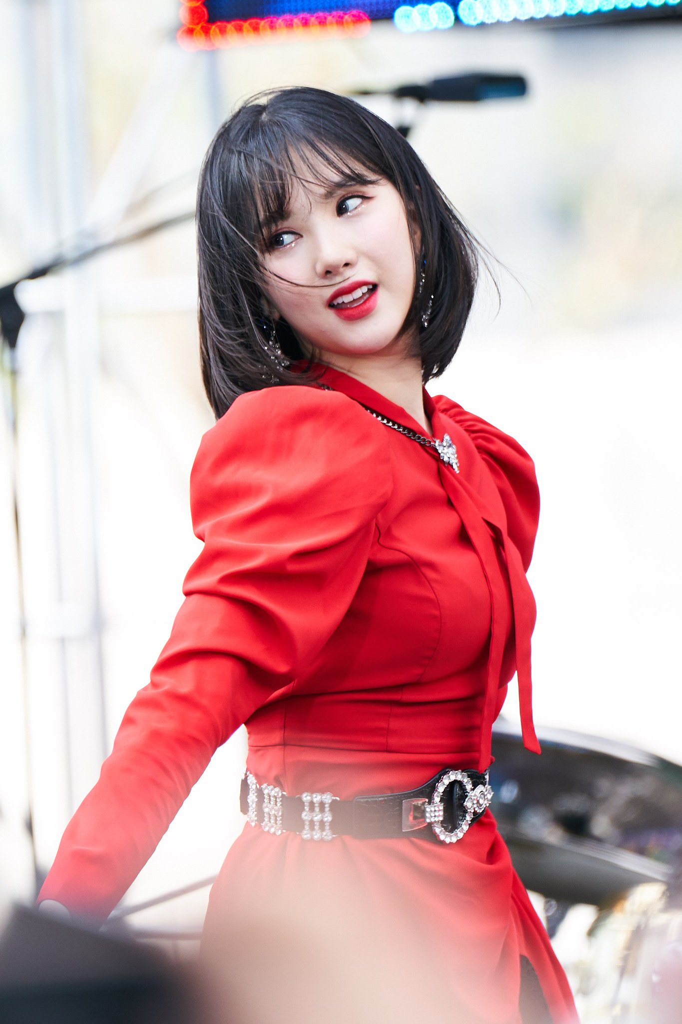 D5yxelsUEAAXPKM.jpg:large