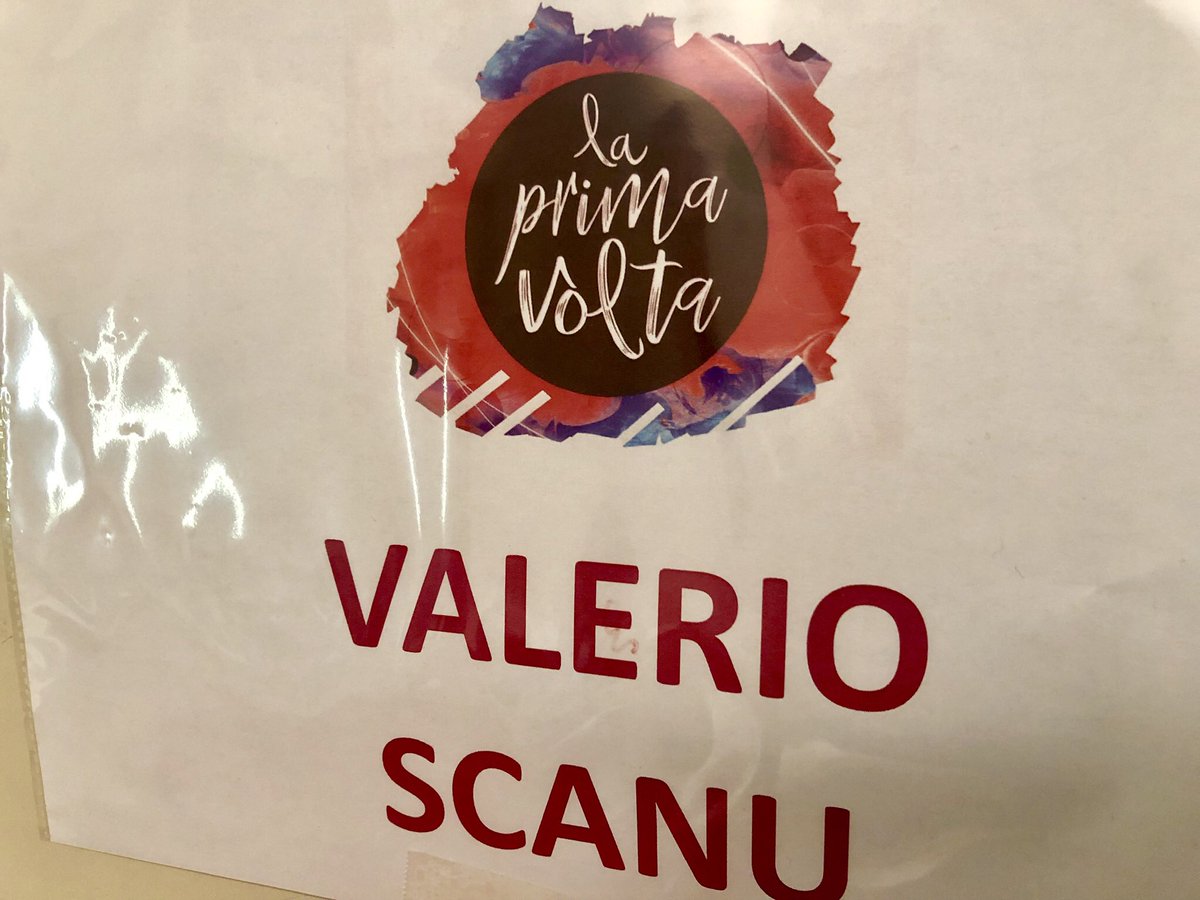 #BuonaDomenica ci vediamo alle 17.35 con <a href="/cristina_parodi/">Cristina Parodi</a> su <a href="/RaiUno/">Rai1</a> #laprimavolta ☃️❄️🎤