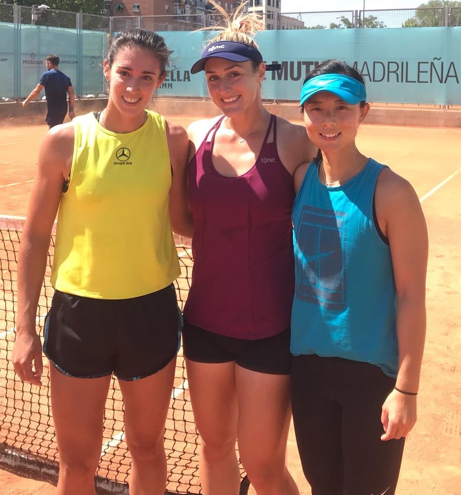 Gran día de entrenamiento @merigutierrez hoy en el Mutua Madrid Open con Gabriela Dabrowski y Yifan Xu👏🏼👏🏼 @grupoitra  @tenistasdemadrid  @edu_santana.c  <a href="/tenisfemenino2/">tenisfemenino</a>