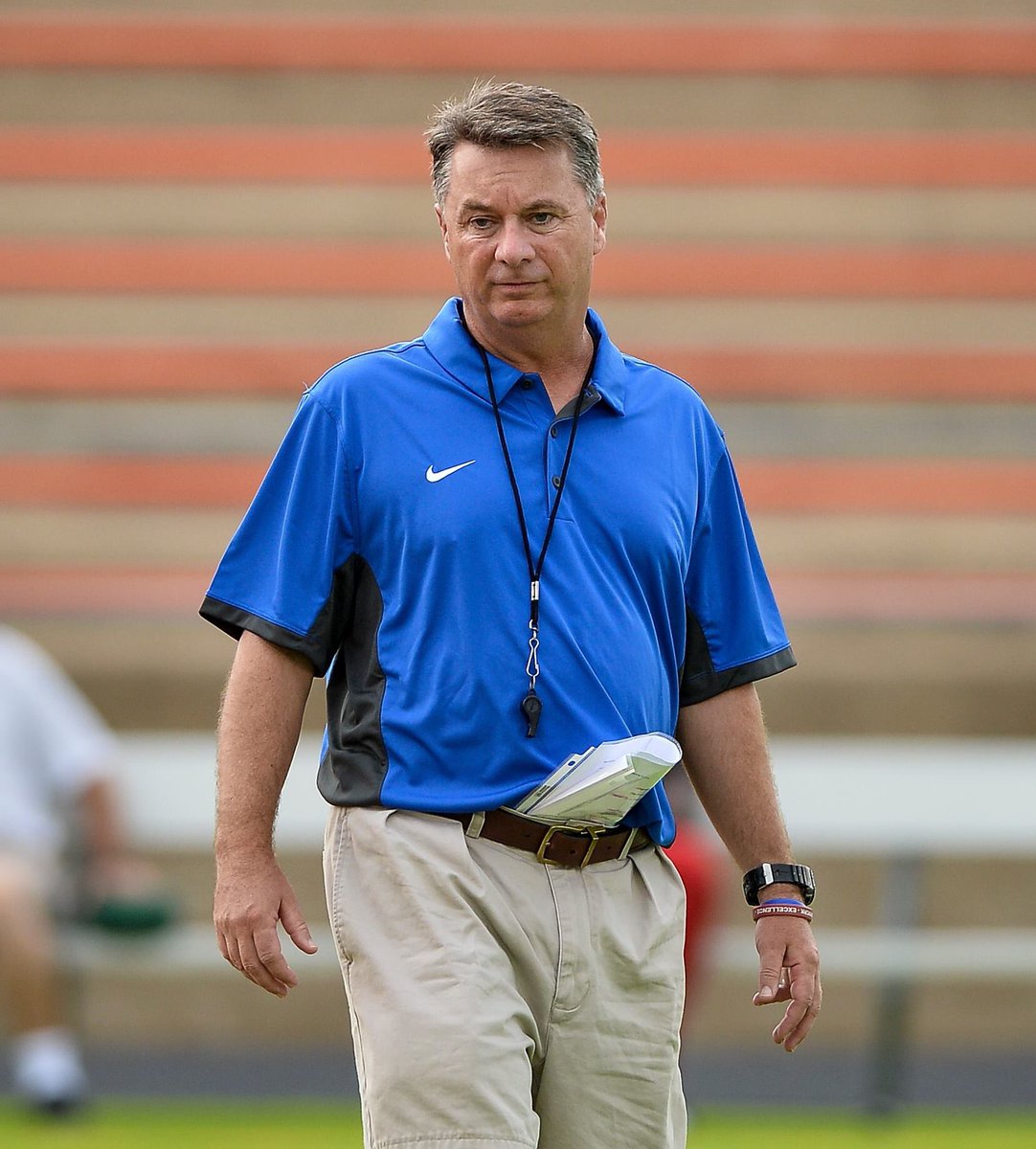 CoachBear57's tweet image. Happy 50th birthday to the best hair in 6A football! @SHBearsFB