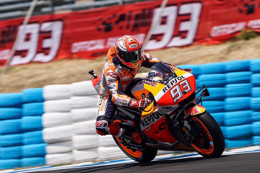 davidpaiva940's tweet photo. The best is MarcMarquez🥇🏆#MarcMarquez #im93 #MM93 #SpanishGP #motogp https://t.co/sjn38TUKfX