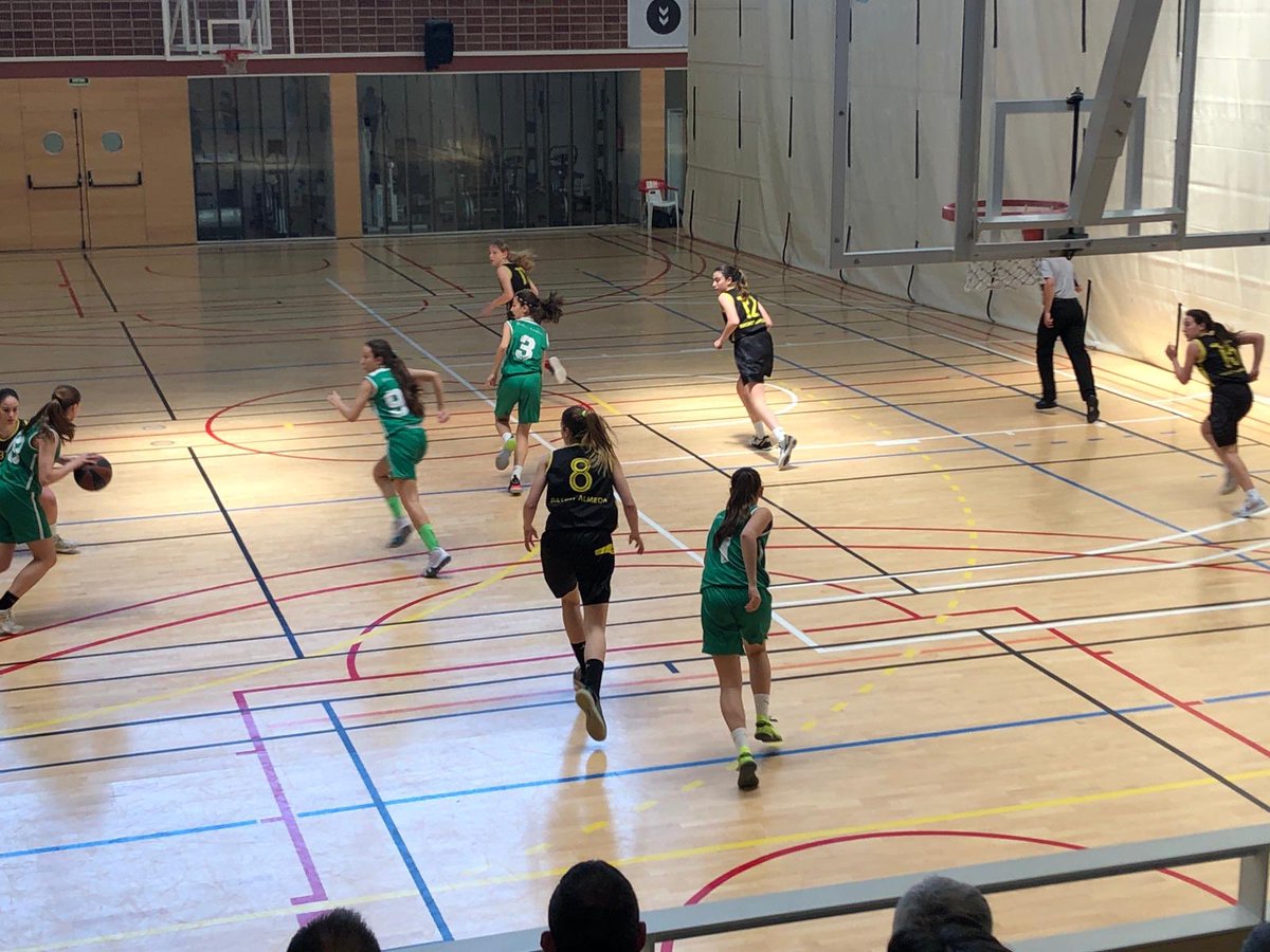 ASRBasketAlmeda's tweet photo. Gran partit, bona victòria i excel·lent 3r lloc al #TINFViladecans2019 

Felicitats EQUIP!!

🏆 #TINFViladecans2019

🏀 @StCasab_BC 43 - #IFALM 77

#adnAlmeda https://t.co/6sbvmgqVFa