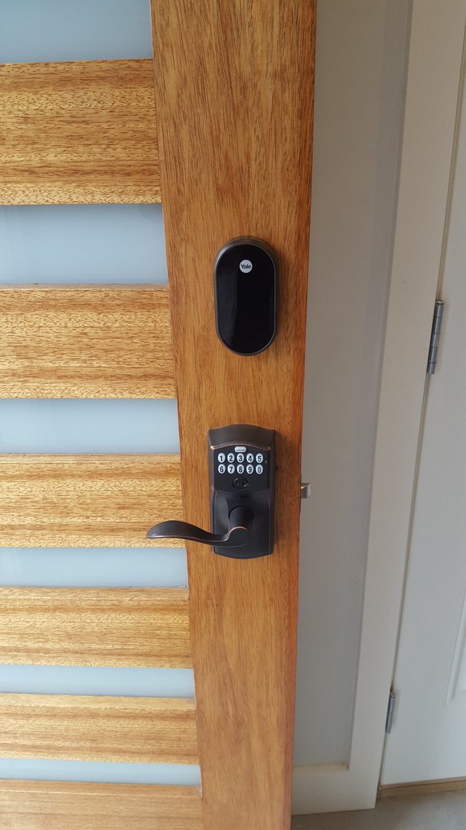 DSLocksmith's tweet image. Ds locksmith LA (818)5844854
Deadbolt yale lock tach screen. 
Lever lock schlage fush button. 

#locksmith #losangeles #santamonica #woodlandhills #bervelyhills #commercial #Tarzana #encino #canyonbell