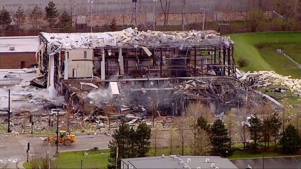 CTVNews's tweet photo. Explosion at Chicago silicone plant https://t.co/qmHYo4M3Mc https://t.co/7G6DB7Z0Wp