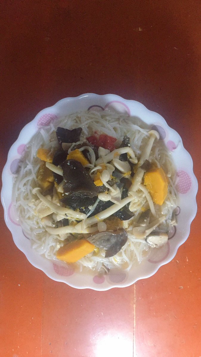 luc51nsl's tweet photo. Bún Chay ❤️
#bun #bún #chay #yummy #delicious #food #foods #drink #bunchay #sweet #fresh #deliciousfood #freshfood #noodles #vietnam https://t.co/C6dXn9GTHt