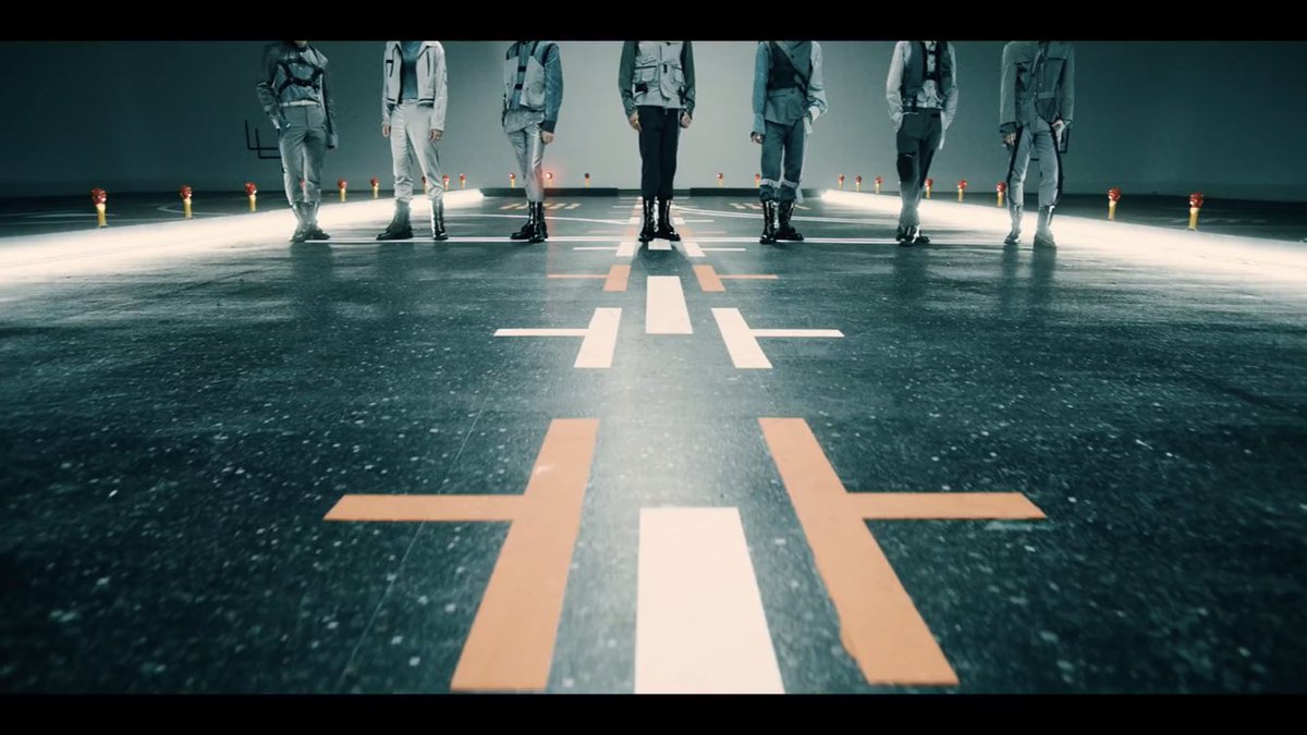 tellinmeimcrzy's tweet photo. First and Second nucleare Ready to Take Off 🛫
#WayV_ReadyForTakeOff #WayV_TakeOff #WayV_ReadyFor_TakeOff https://t.co/ZAxlqLg9Nd