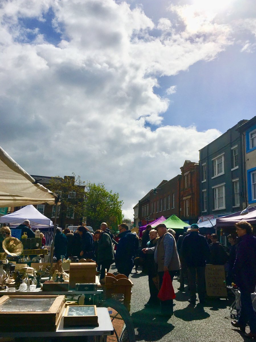 crisp_aj's tweet photo. #Beccles #antiquestreetmarket #suffolk https://t.co/2XmFzevm3y