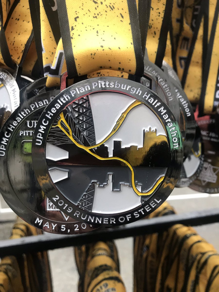 lvenditti83's tweet photo. @pittsburghmarathon @NatlSkiPatrol #rapidresponseteam #MovePittsburgh #pittsburghmarathon https://t.co/cAlkRrK1F3