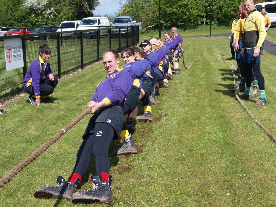 ChoolieB's tweet photo. So good to get back on rope for the first outdoor training competition yesterday! #TugOfWar #DayTripToNorthernIreland #SportForLife #TogetherWeAreStronger #TrainingCompetition https://t.co/IRgutOETiH