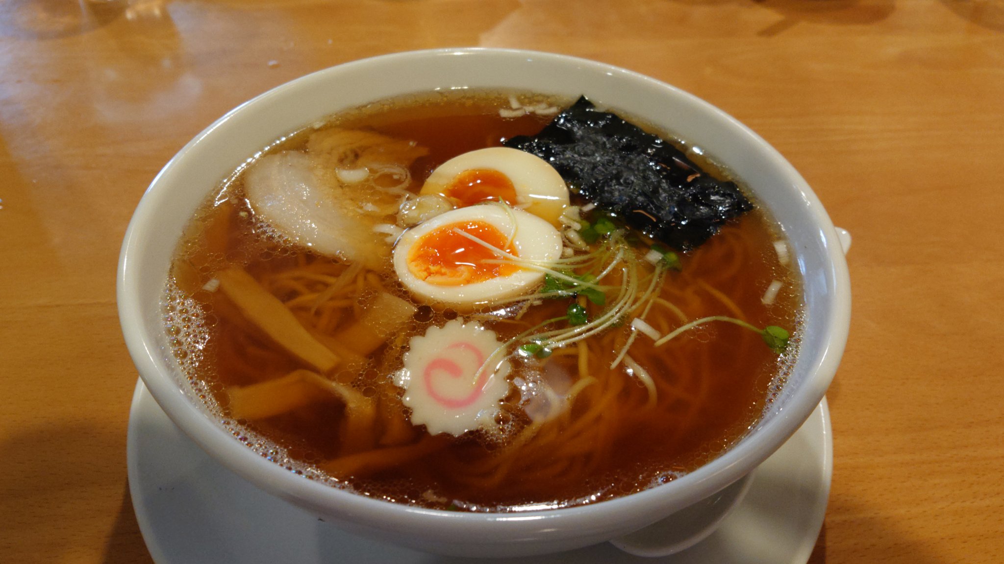 さいか 今日のランチ 飯坂温泉 麺飯酒家 万来 味玉しょうゆラーメンと円盤餃子 美味かった 飯坂温泉 T Co Hfop6pmfxj Twitter
