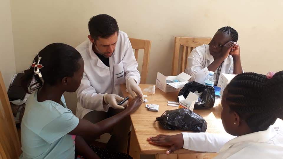 STARL1GHTFAMILY's tweet image. Only two children out of 500 were found to have contracted HIV in a recent health initiative funded by a long term supporter of Starlight Family starlightfamily.org/2019/04/28/com…