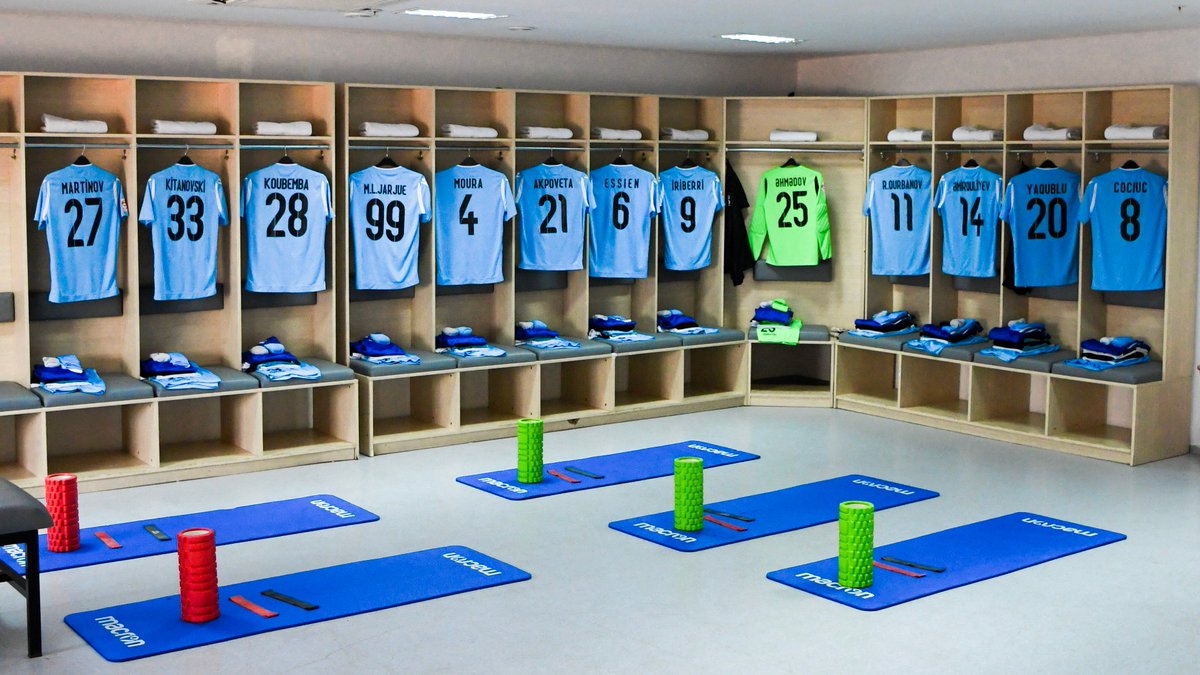 SabailFC's tweet photo. #SBLFC war-room! #AwaySailors! https://t.co/3UXPKuYHvV