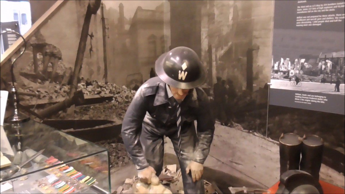  #Otd-6 May 1941: 4th & final night of Belfast Blitz. 220,000 had fled.  @NIWarMemorial tells story of >1,000 Blitz killed as well as Ulster Home Guard, role played by women in  #WW2 & presence of US Forces. Key items made in Belfast!  http://www.niwarmemorial.org/about/   https://en.wikipedia.org/wiki/Belfast_Blitz#Manufacturing_facilities